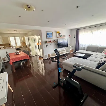 Villa Castello Residence Zrnovo Zewnętrze zdjęcie