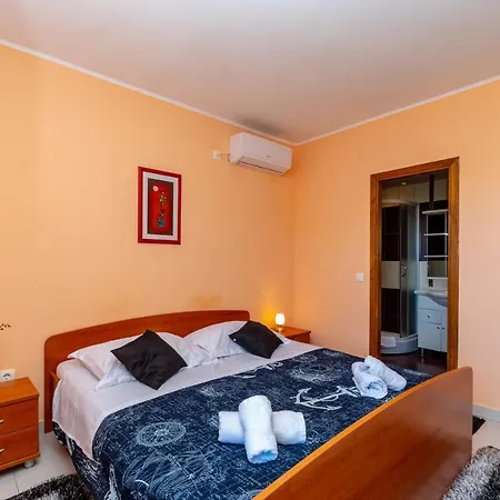 Villa Castello Residence Zrnovo Zewnętrze zdjęcie