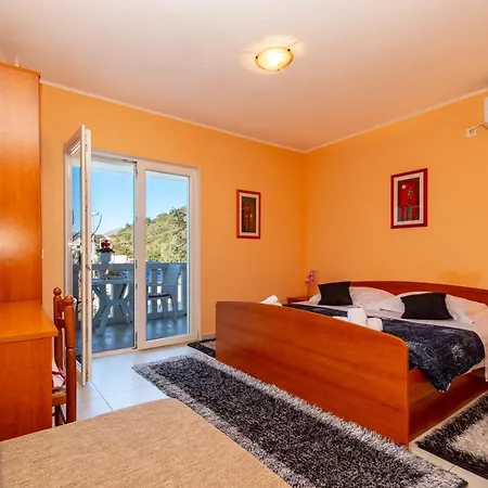 Villa Castello Residence Zrnovo Zewnętrze zdjęcie